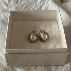 Vintage pearl teardrop earrings gold rhinestones gems diamond faux